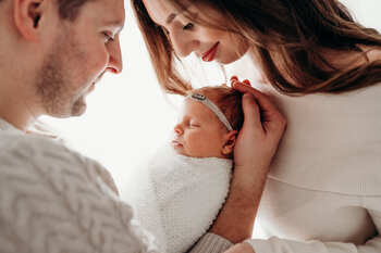 Sesja noworodkowa w studio lub w Waszym domu