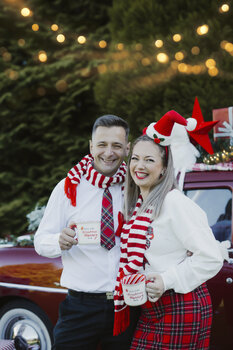 MINI CHRISTMAS SESSION - OUTDOORS CAR 2025 OCTOBER