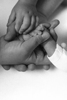 Neugeborenen- und Familienshooting