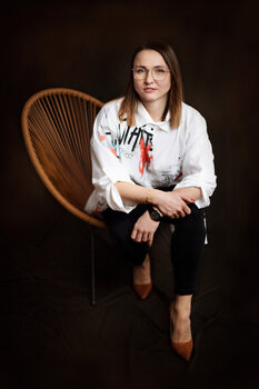 Portretowa sesja biznesowa w studio