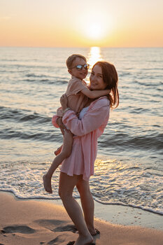 Sesja rodzinna na Plaży Zachodniej w Kołobrzegu