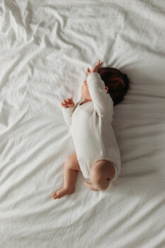 DOMOWA SESJA NOWORODKOWA