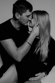 Sesja ciążowa buduarowa/glamour