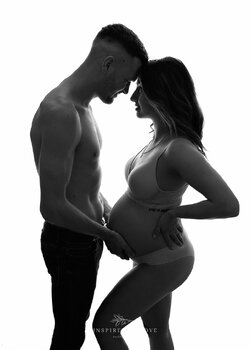 MATERNITY PHOTO SESSION