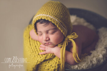 Sesja noworodkowa w studio