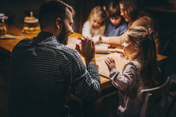 Sesja rodzinna domowa