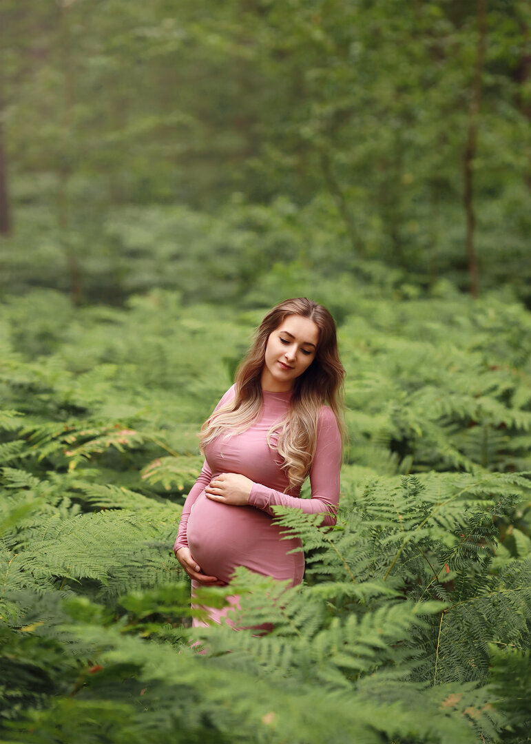 Fotografia Ciążowa w plenerze 
