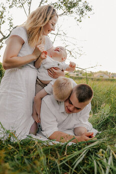 Sesję plenerowe lub w zaciszu domowym