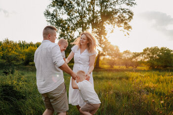 Sesję plenerowe lub w zaciszu domowym