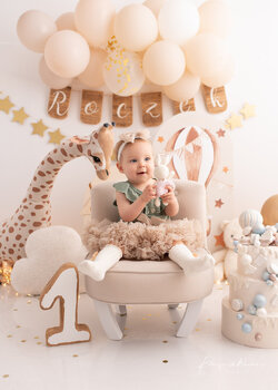 Sesja urodzinowa dla dziewczynki