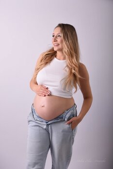 Sesja ciążowa w studio