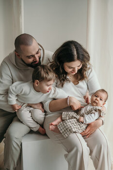 Sesja rodzinna - w studio, w domu lub w plenerze