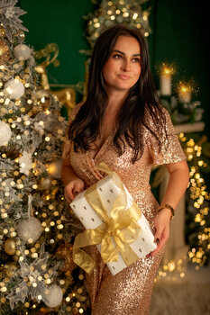 MIMI CHRISTMAS SESSION 2025 -STUDIO NOVEMBER