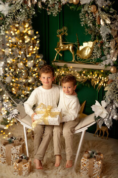 MIMI CHRISTMAS SESSION 2025 -STUDIO NOVEMBER