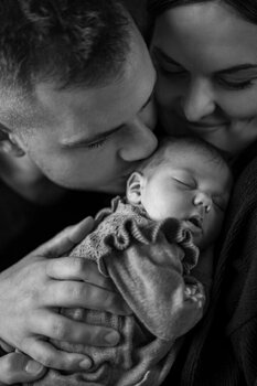Neugeborenen- und Familienshooting