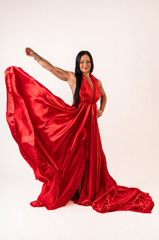Flying Dress im Studio