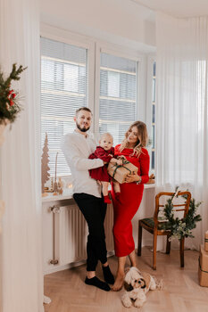 Świąteczna sesja zdjęciowa 2025 / warszawska kamienica ŚRÓ