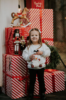 Magiczne sesje świąteczne w SZKLARNI POD LASEM SZUBIN 2025