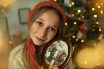 "Pod migotem dawnych Świąt"