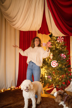 Sesja świąteczna Christmas Feeling dla rodzin z pupilami i dziećmi
