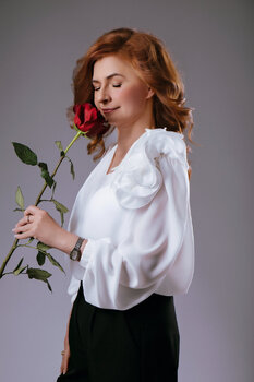SESJA KOBIECA – studio lub plener