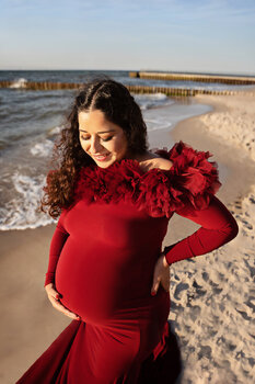 EN | Maternity Beach Photoshoot in Kołobrzeg