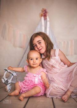 Sesja dziecięca / sesja urodzinowa w studio