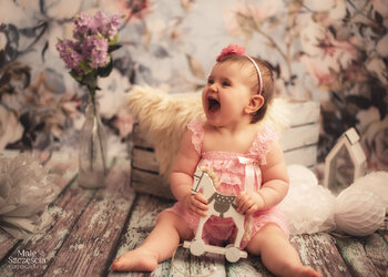 Sesja dziecięca / sesja urodzinowa w studio