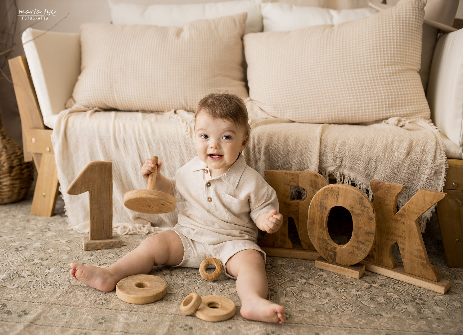 Wyjątkowe 1 urodziny - STUDYJNA SESJA ROCZKOWA