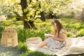 sesje kwitnące sady oraz  sesje komunijne