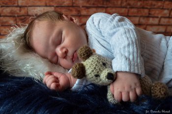 SESJA NOWORODKOWA (STUDIO)