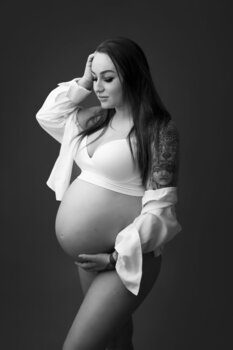 PREGNACY SESSION - STUDIO