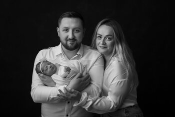 NEWBORN SESSION