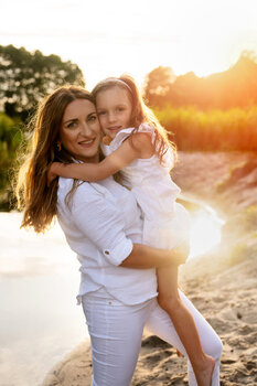 Sesje nad jeziorem lub rzeką o zachodzie słońca! lipiec-sierpień